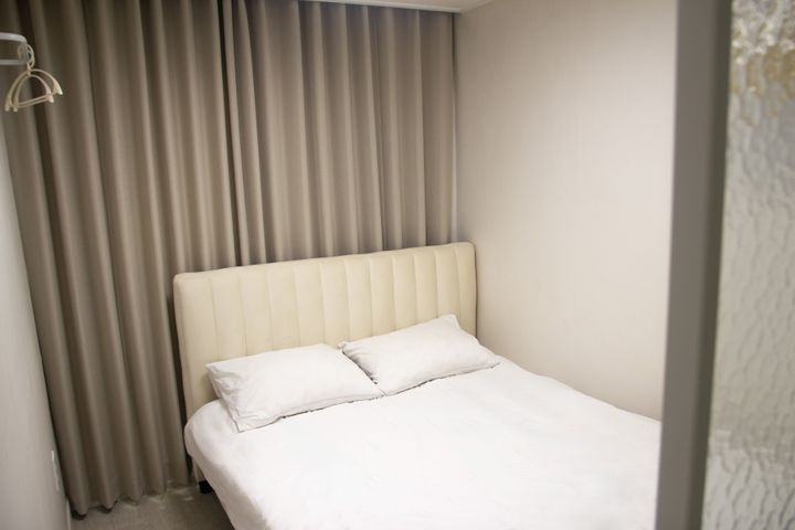 망원동 2룸 퀸침대2개 5번째 이미지