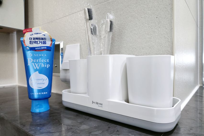 강남역 신논현 방+거실