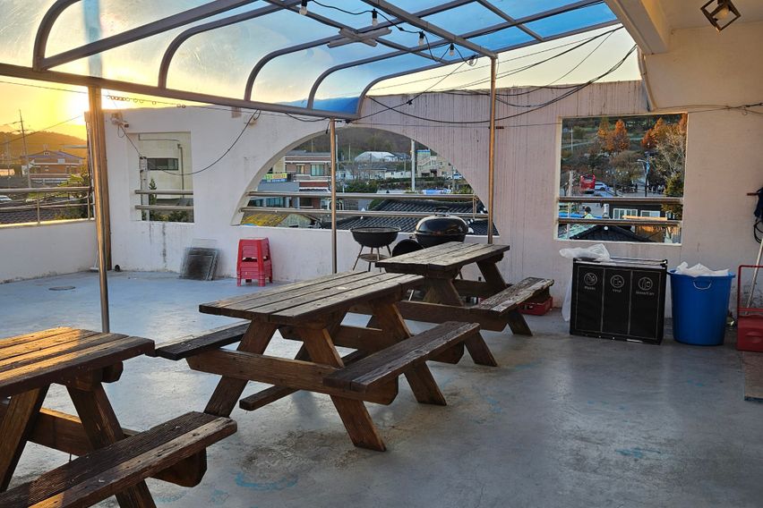 삼척 증산해변 품은 방