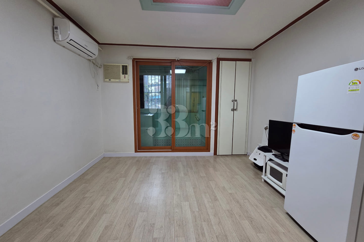 Neat studio apartment in Gokseon-dong, Suwon 0th image