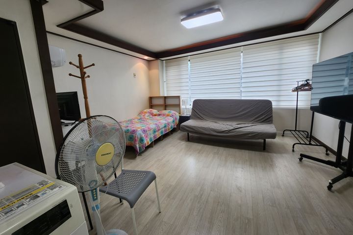 Parking available. 4 people can stay at Nokbe 5th image