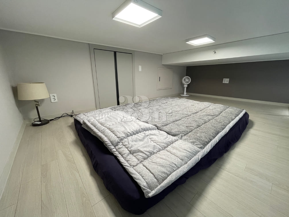 Sejong BRT Super-Close Duplex Office 5th image