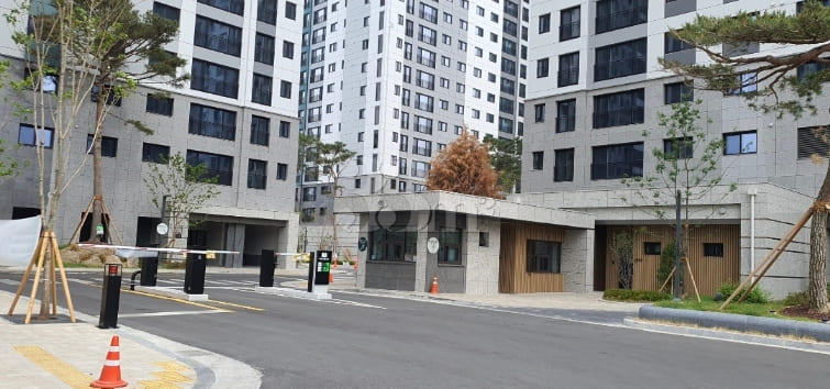 Newly built property with a city view near Da 11th image