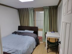 Peace House, Room 201 12th image