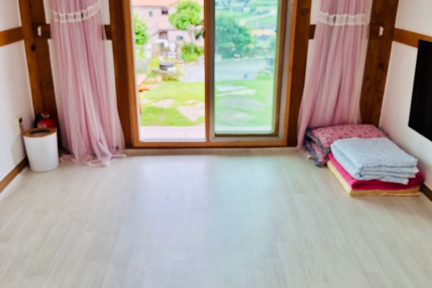 청산도 락 한옥 난초