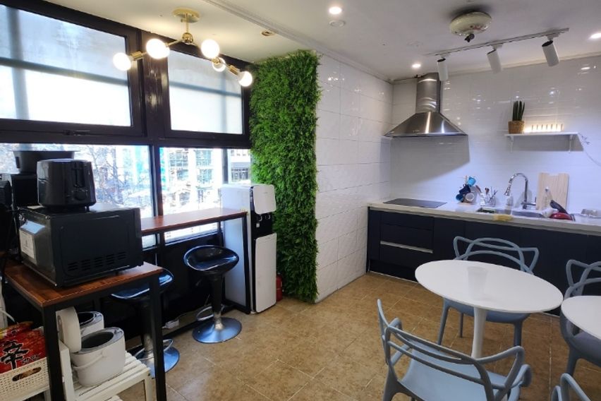 논현역6번출구 강남논현