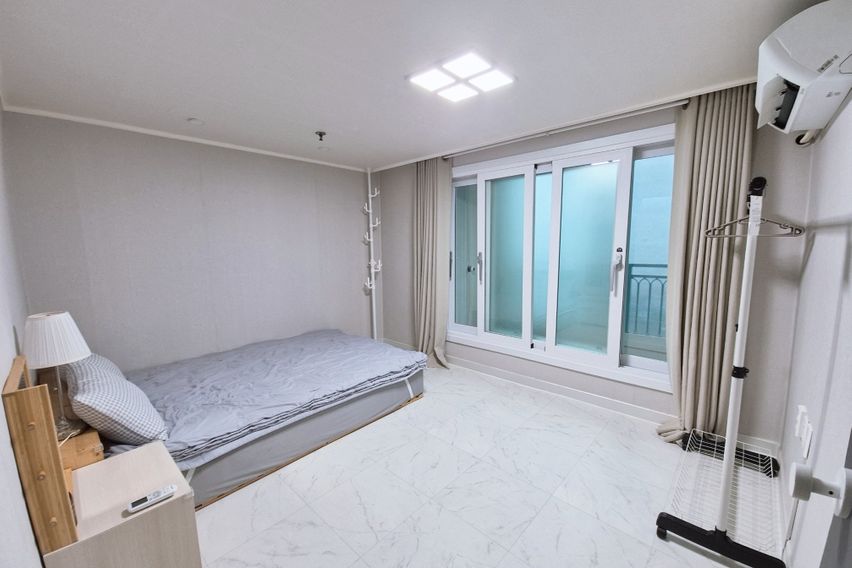 오션뷰 일출을 거실에서