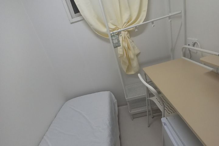 Sillim White-Toned Aesthetic Room 2th image