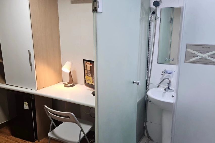 창원라움고시텔102호 1번째 이미지