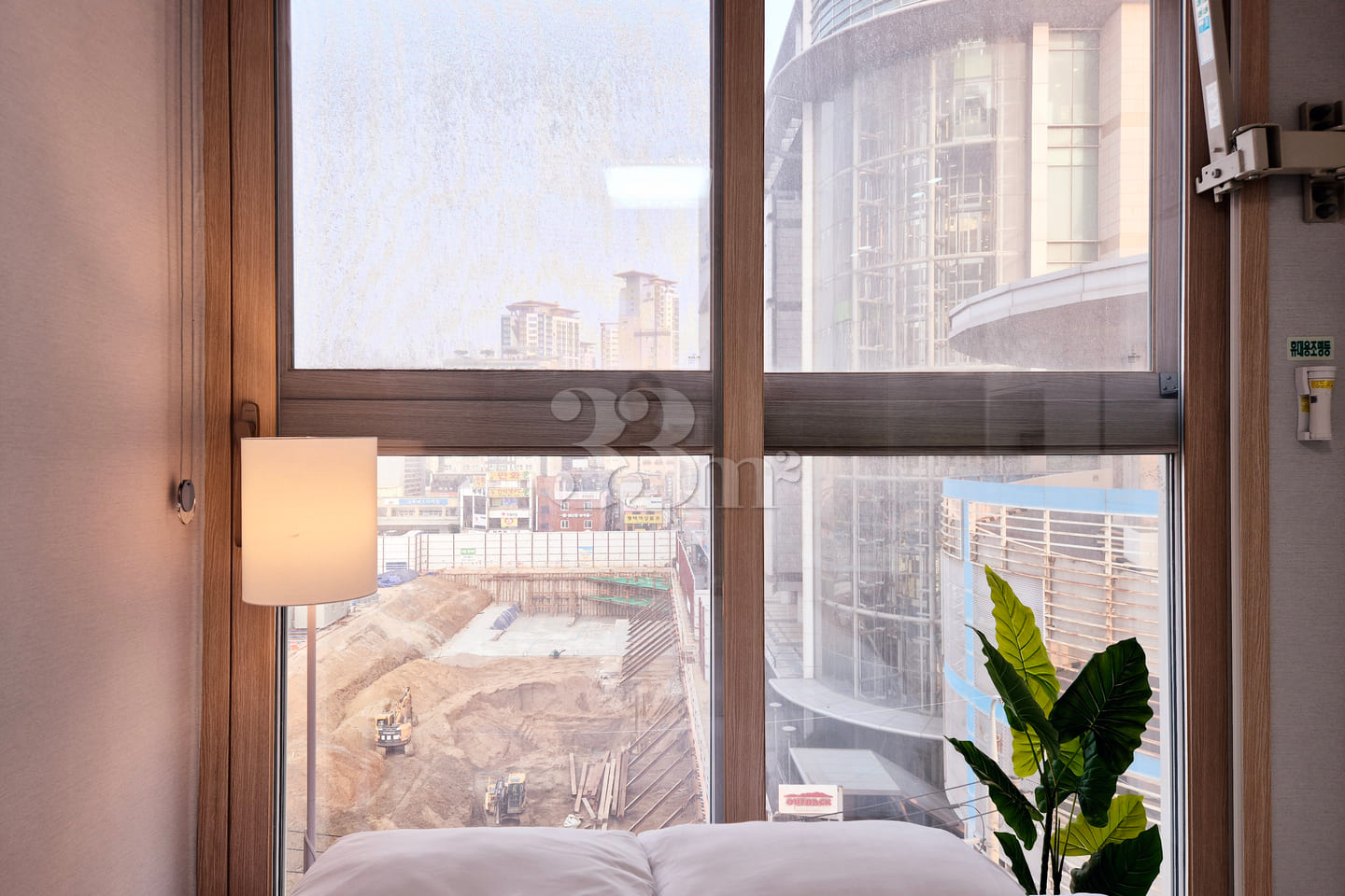 Neat and popular studio apartment near Pyeong 5th image