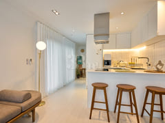 5th Floor_3 People, 2 Beds + Terrace 2th image