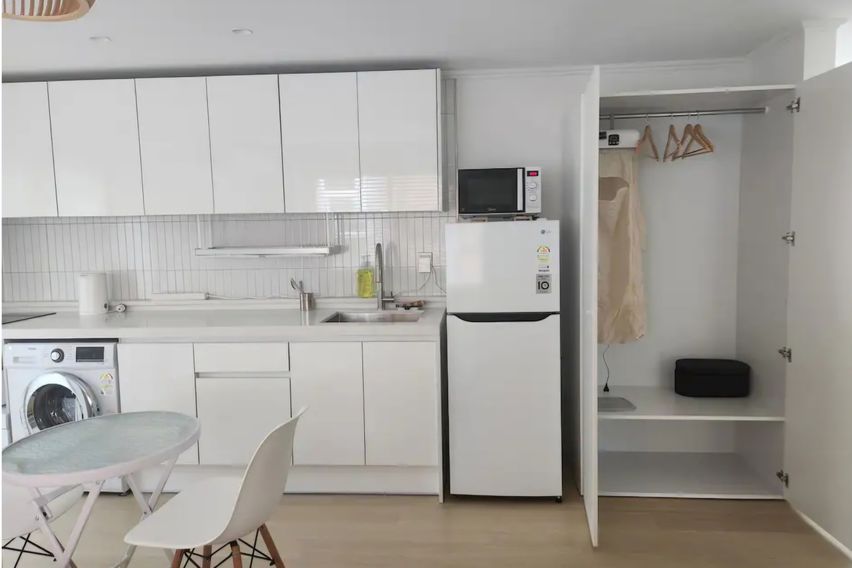 공덕역에서 296m