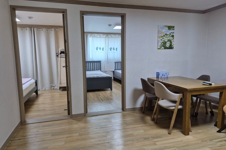 Quiet three-room apartment next to Ulsan IC. 1th image