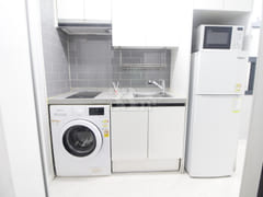 Spacious studio apartment – best value for mo 3th image