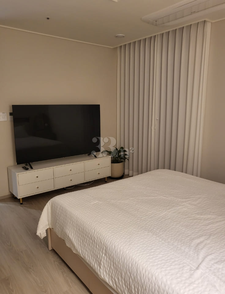 🏡 Fully Furnished) Super High-Rise Apartment 11th image