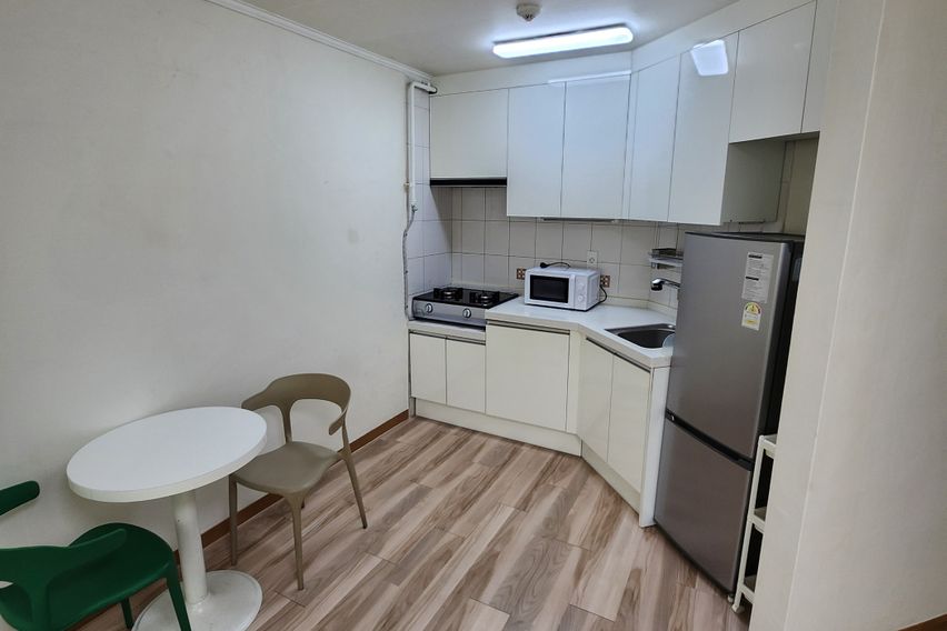 야탑역3분 넓고심플한방 1번째 이미지