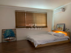 Quiet home with 3 bedrooms and 2 bathrooms 3th image