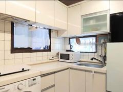Two-bedroom apartment, 5-minute walk from Ewh 10th image