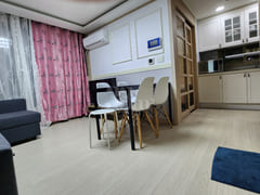 6 bedrooms, 4 bathrooms 0th image