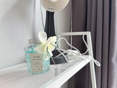 Stay Cozy Sunshine Room 3th image