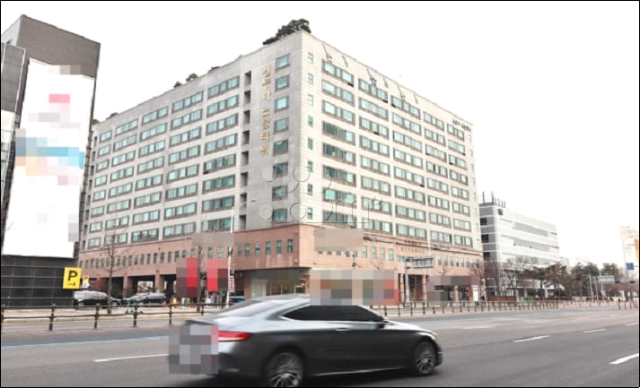 Parking available in front of Ilsan Daehwa St 19th image