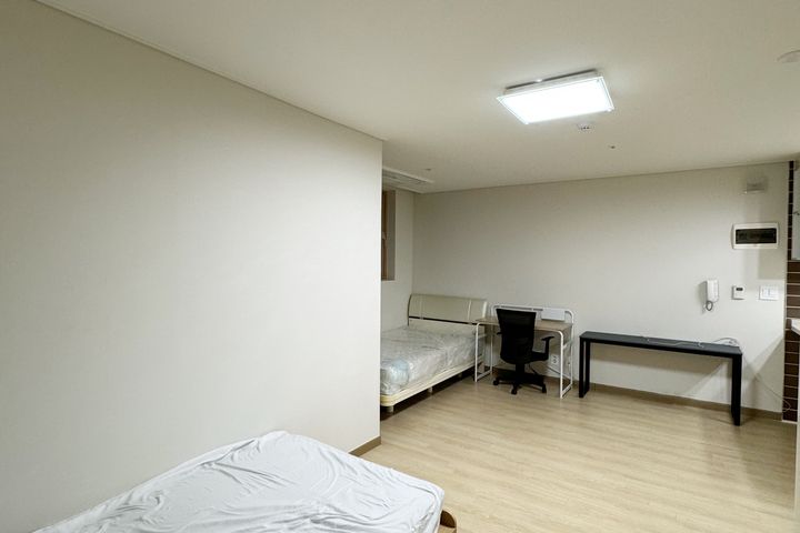 Pyeongtaek fully furnished studio apartment 8th image