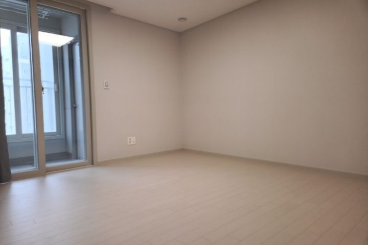 Short-term rental of a home currently for sal 14th image