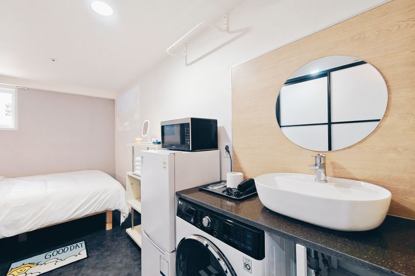 Double Suite 507 6th image