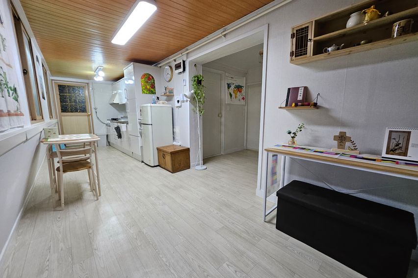 금돼지식당뒤 투룸루프탑