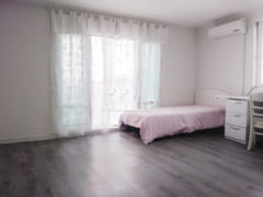 Large studio for 4 people (queen bed) 2th image