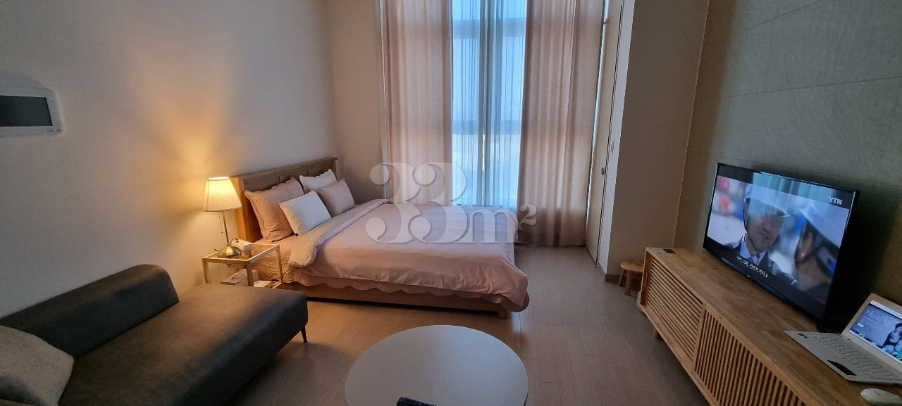 Hotel-style bedding / Right in front of Dongs 0th image