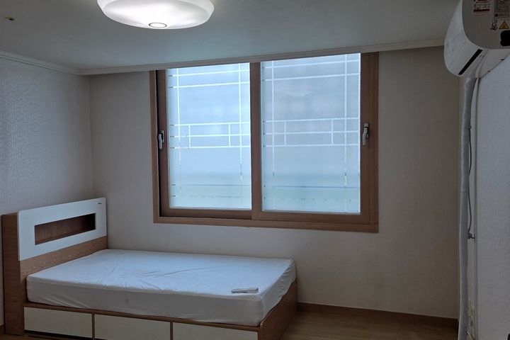 Short-term rental in Gunsan Industrial Comple 2th image