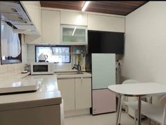 Two-bedroom apartment, 5-minute walk from Ewh 8th image