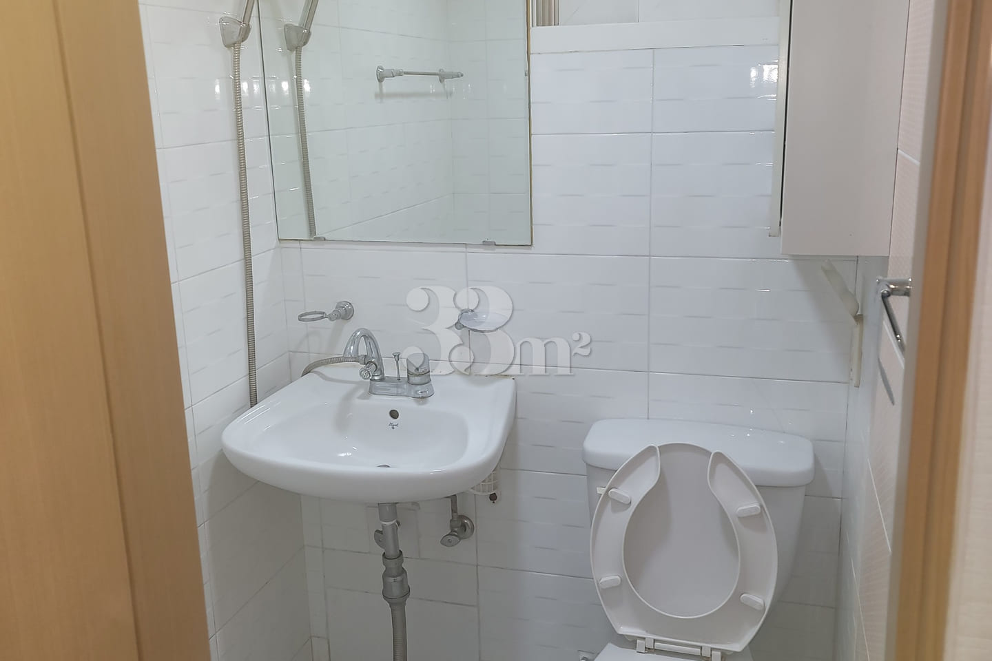 Room 307 5th image