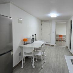 경희대2분 풀옵션 쓰리 방 이미지