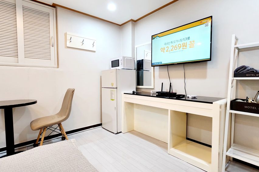 부천 와이드룸 101호