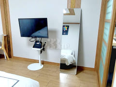 3-minute walk from the terminal, Room 205 3th image