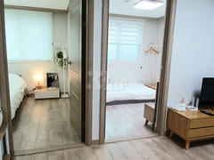 Susong-dong three-room apartment with good va 5th image