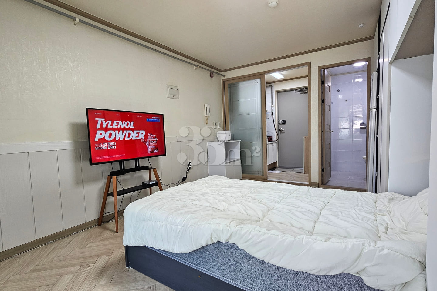 Clean accommodation, 2 minutes from Starbucks 0th image