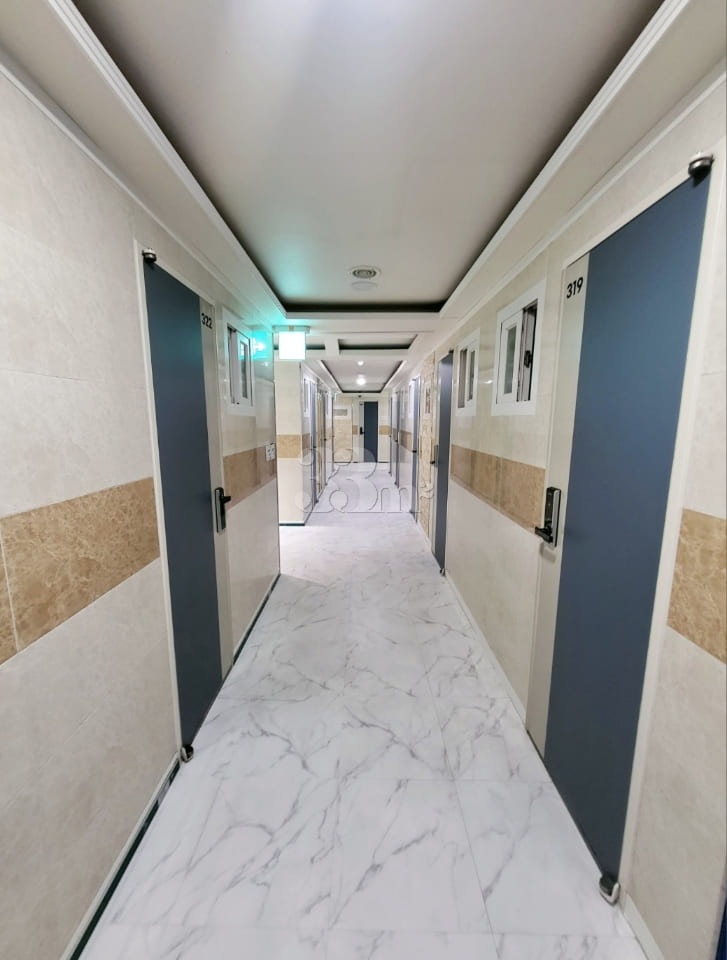 Janghanpyeong Station: Quiet and Clean Room 5th image