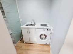 Fully-equipped room with a dryer 3th image
