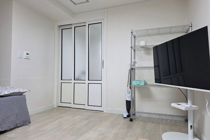 명동역  1.5룸 큰방 5번째 이미지