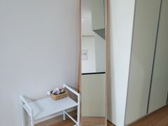 Spacious room, stylish room, close to the sta 14th image