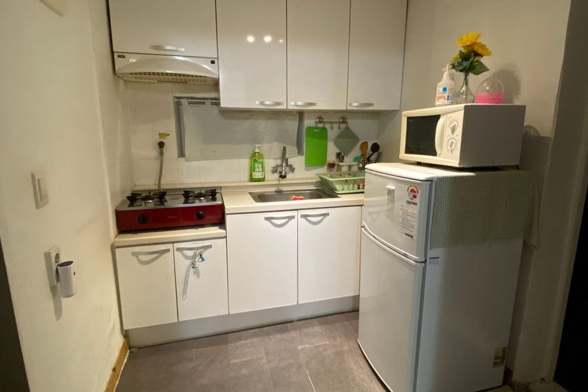 홍대역 2분/전용마당 13번째 이미지