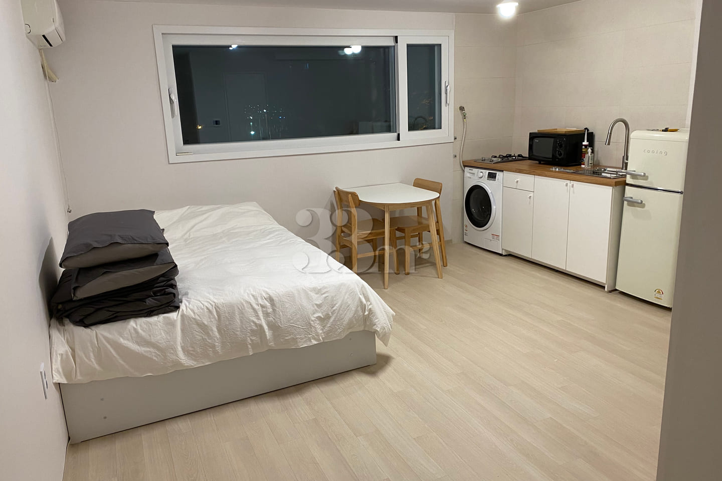 Fully furnished studio apartment with a view  0th image