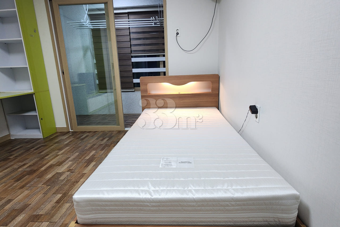 Studio apartment with a separate kitchen near 0th image