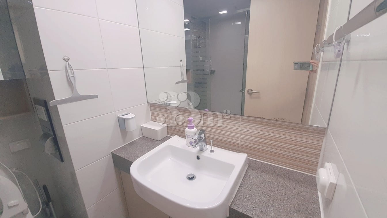 Fully furnished studio near the station! 8th image