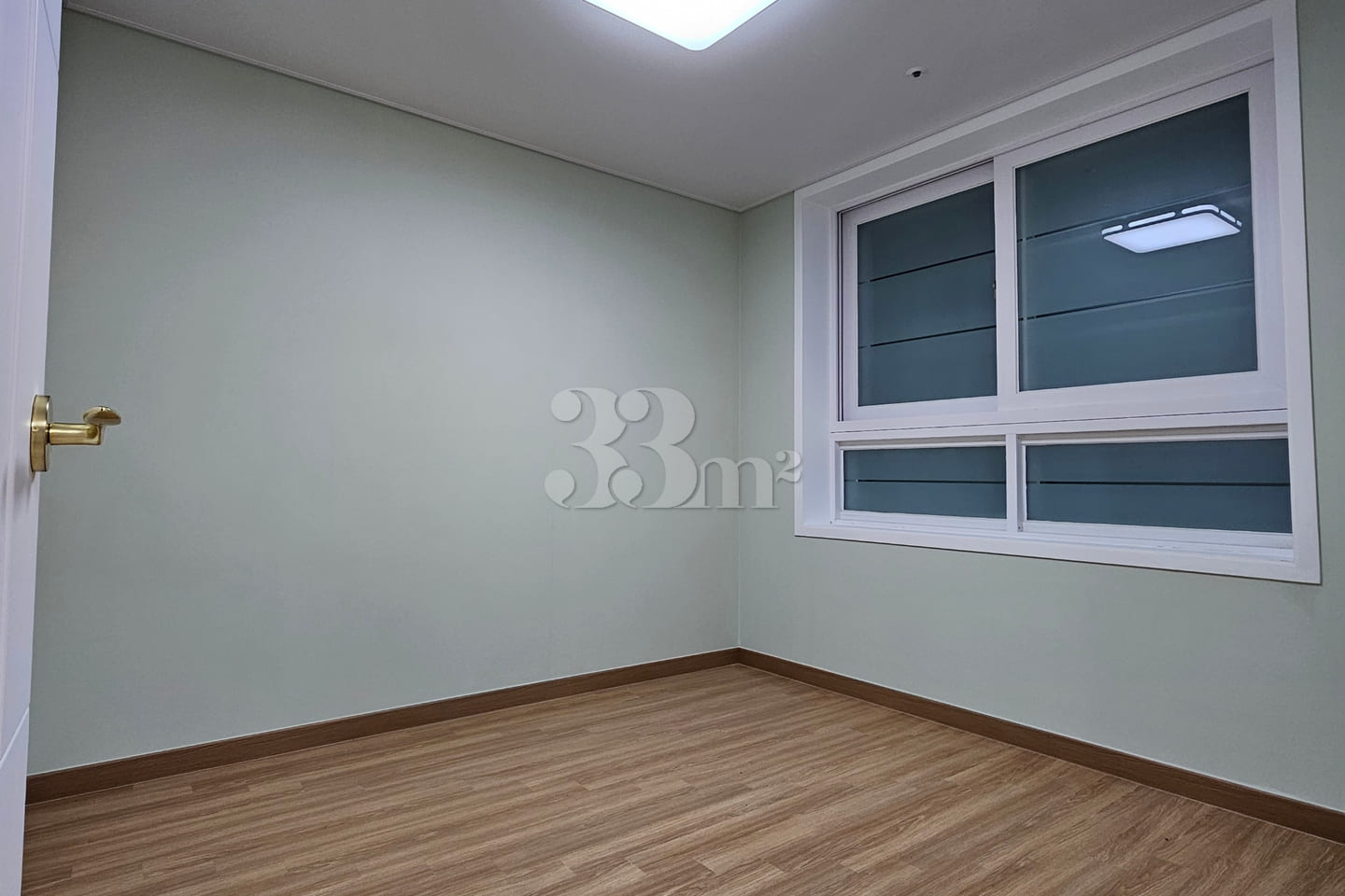 Newly built 2-room unit on the 8th floor near 6th image