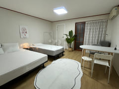 Seodaegu Jukjeon Station 5-min Twin Room B 1th image