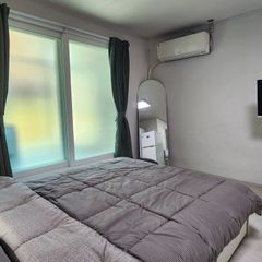 Home In 홍대 방 이미지
